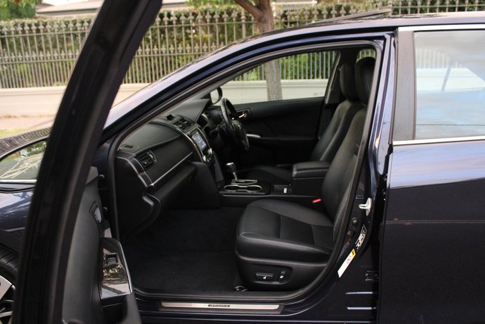 2017 Toyota Camry Atara SL ASV50R Indigo