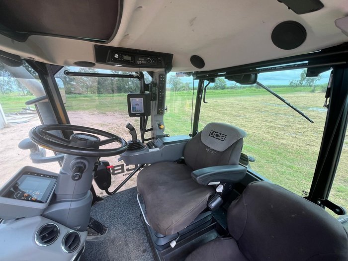 2018 JCB 4220