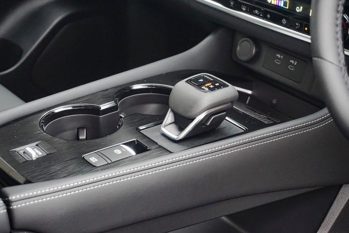 2025 Nissan X-TRAIL ST-L