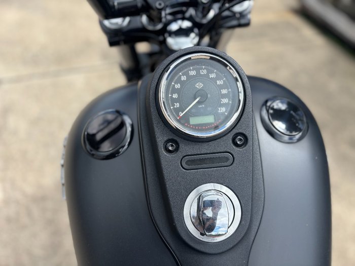 2015 HARLEY-DAVIDSON FXDB STREET BOB Black