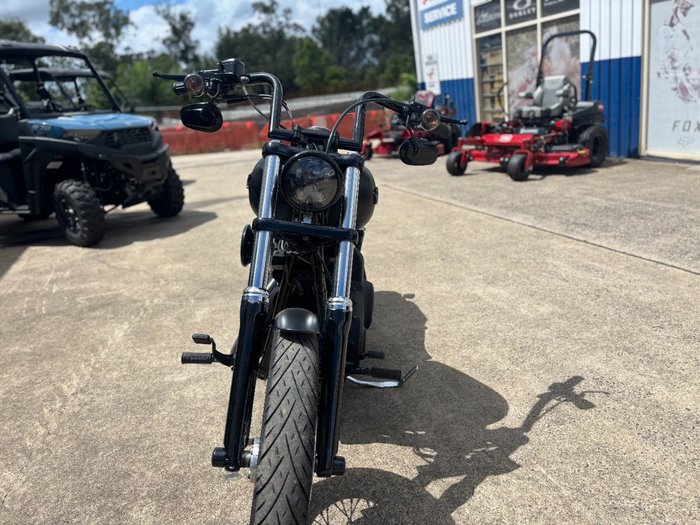 2015 HARLEY-DAVIDSON FXDB STREET BOB Black