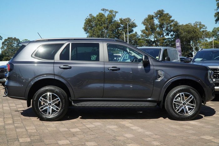 2025 Ford Everest Trend