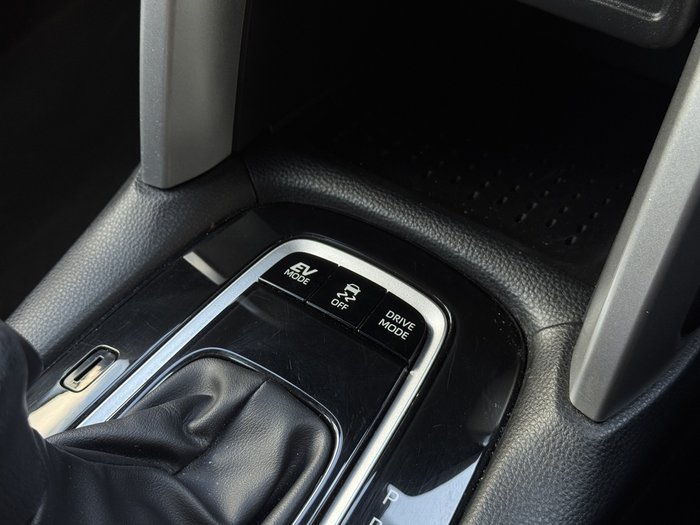 2024 Toyota Corolla Cross GX 2WD Hybrid