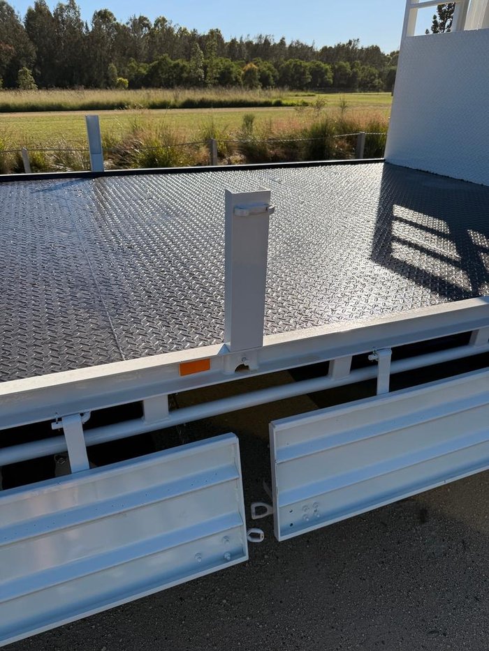 2025 Hino 300 Series 616