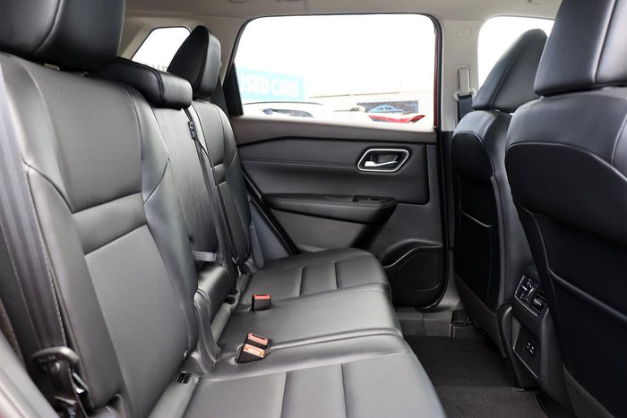 2025 Nissan X-TRAIL ST-L