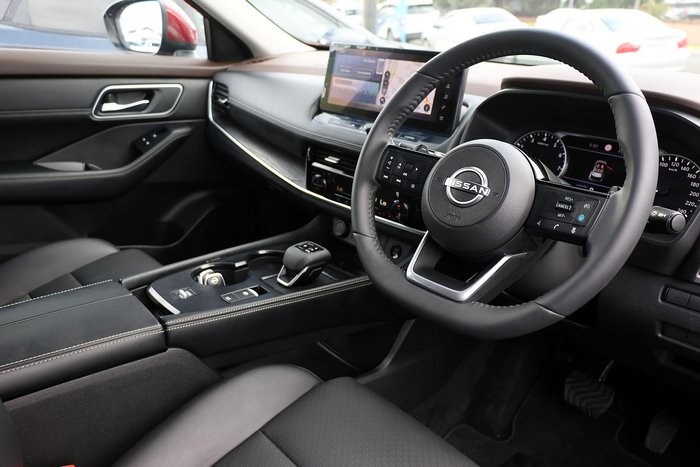 2025 Nissan X-TRAIL ST-L