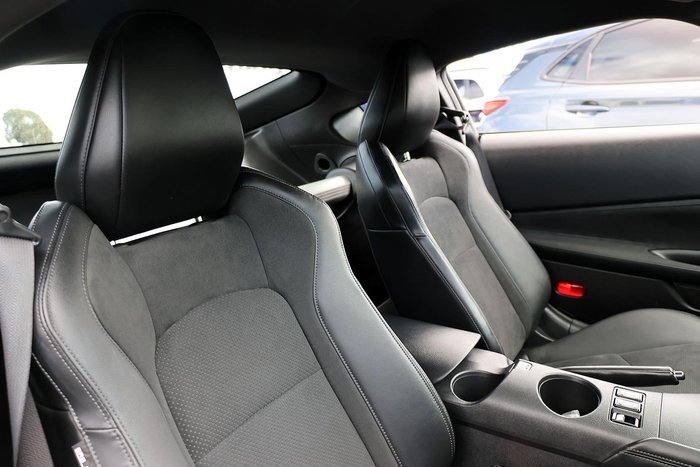 2024 Nissan Z Z34 MY24 Seiran Blue with Super Black Roof