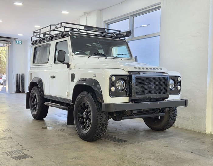 2016 Land Rover Defender