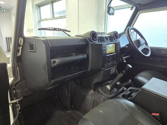 2016 Land Rover Defender