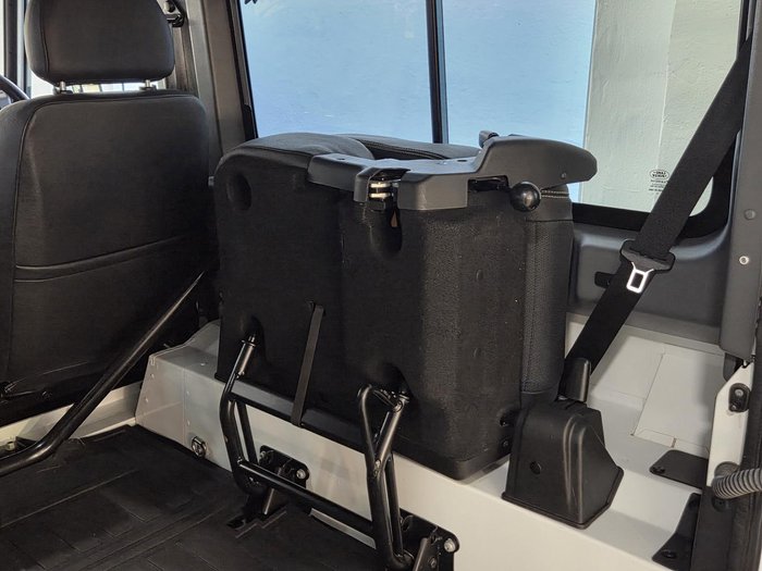 2016 Land Rover Defender