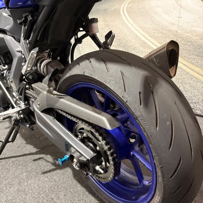 2024 Yamaha YZF-R7LA Blue