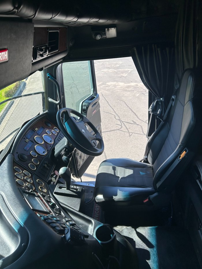 2023 Kenworth K200 