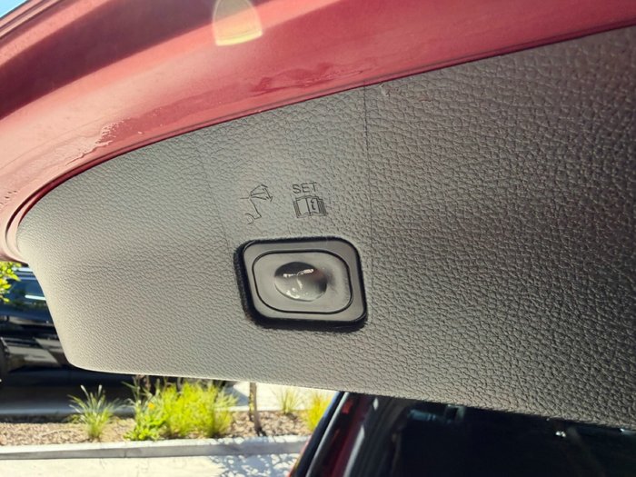 2018 Ford Everest Titanium