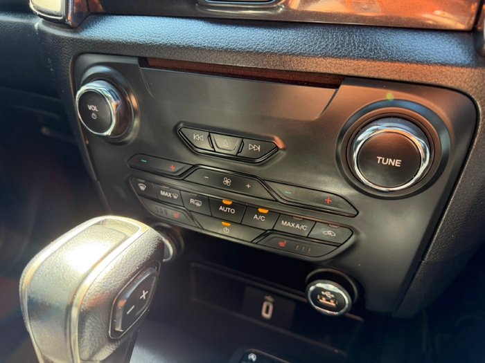 2018 Ford Everest Titanium