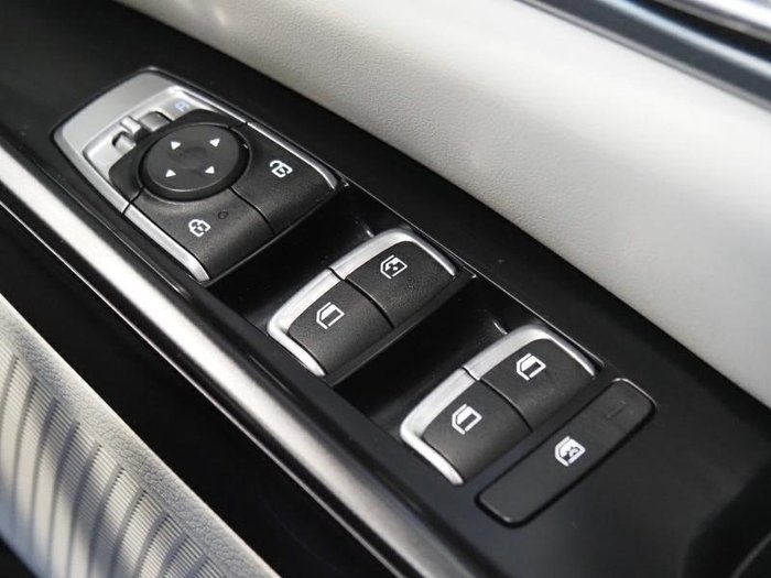 2022 Kia Carnival S