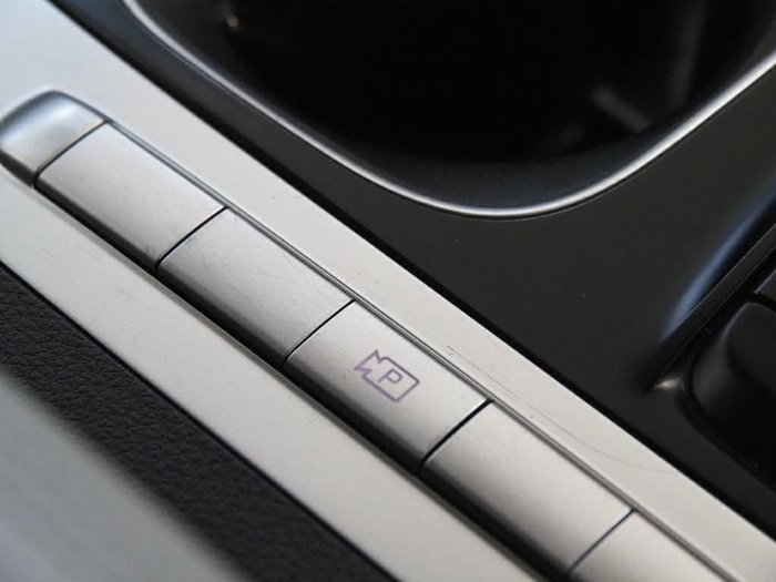 2022 Kia Carnival S
