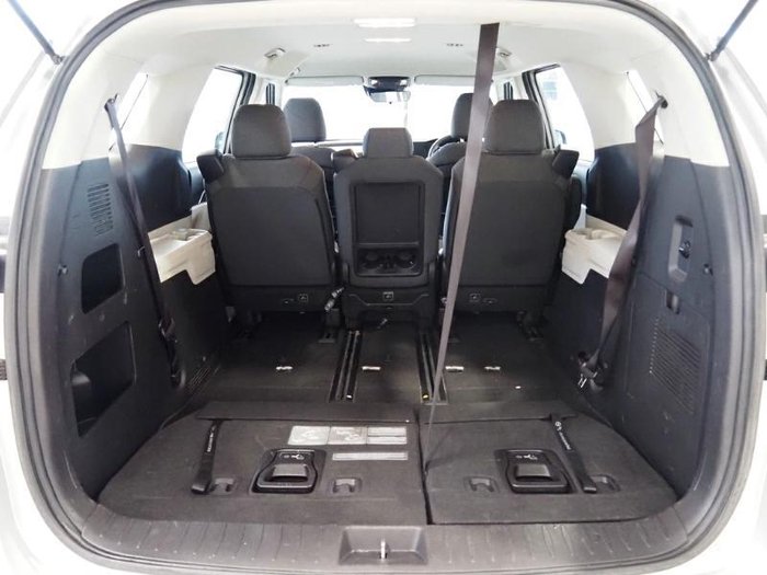 2022 Kia Carnival S