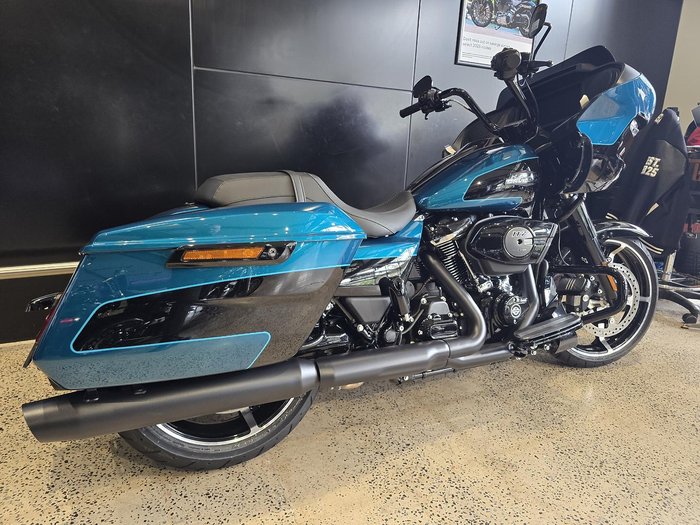 Harley-Davidson Road Glide 117 (FLTRX) Touring