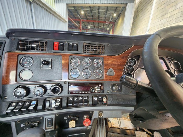 2017 Kenworth T610