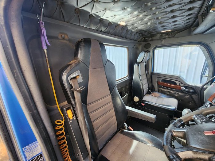 2017 Kenworth T610 SAR