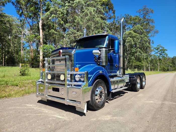 2017 Kenworth T610 SAR