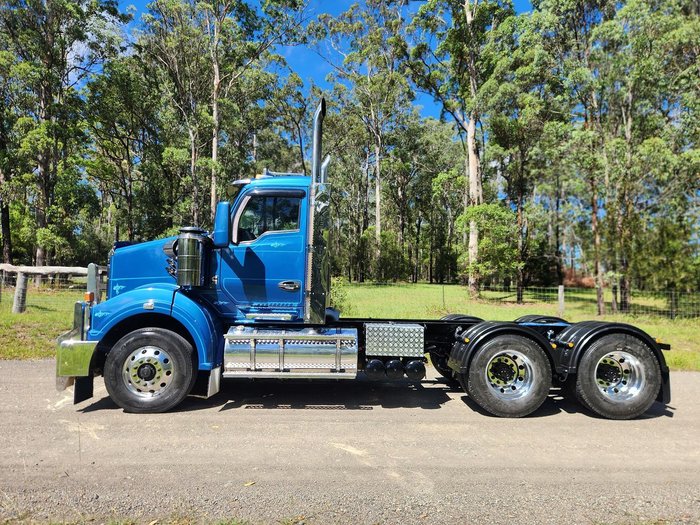 2017 Kenworth T610 SAR