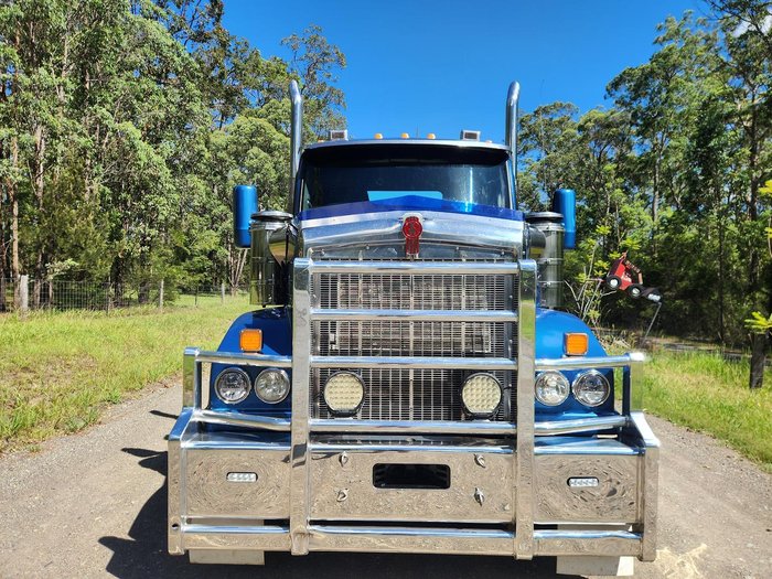 2017 Kenworth T610 SAR