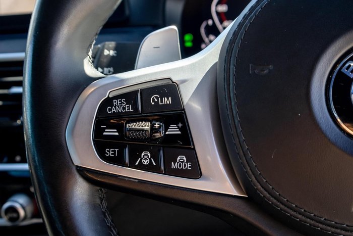 2021 BMW 5 Series M550i xDrive