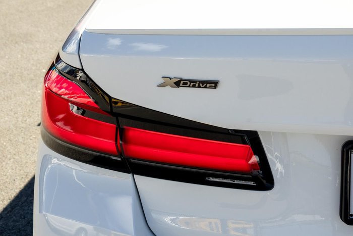 2021 BMW 5 Series M550i xDrive