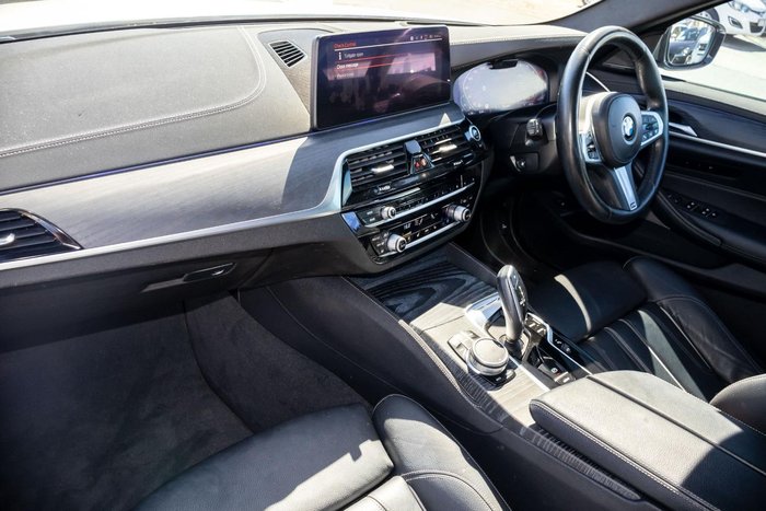 2021 BMW 5 Series M550i xDrive