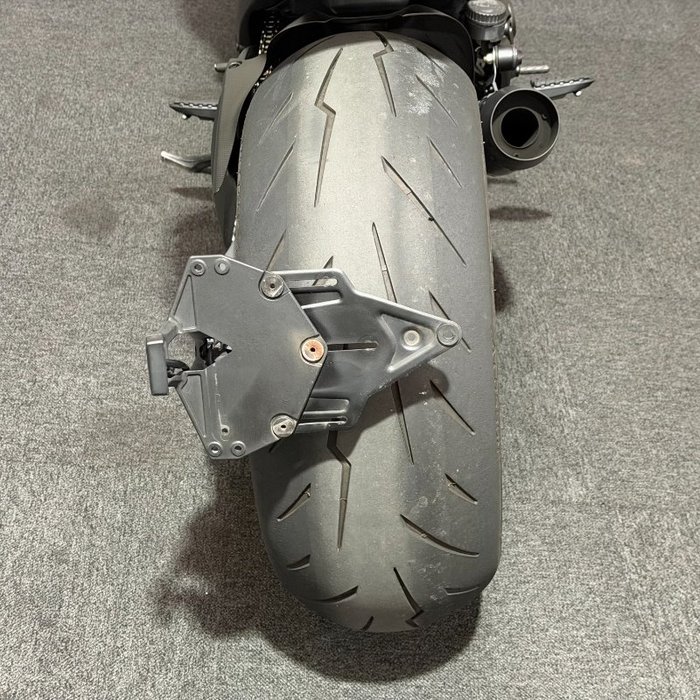 2016 DUCATI DIAVEL CARBON Black