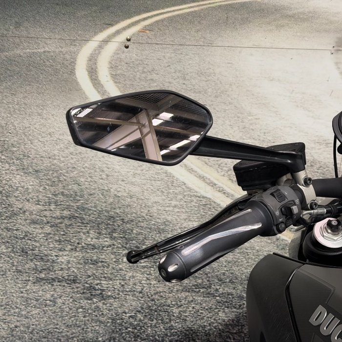 2016 DUCATI DIAVEL CARBON Black