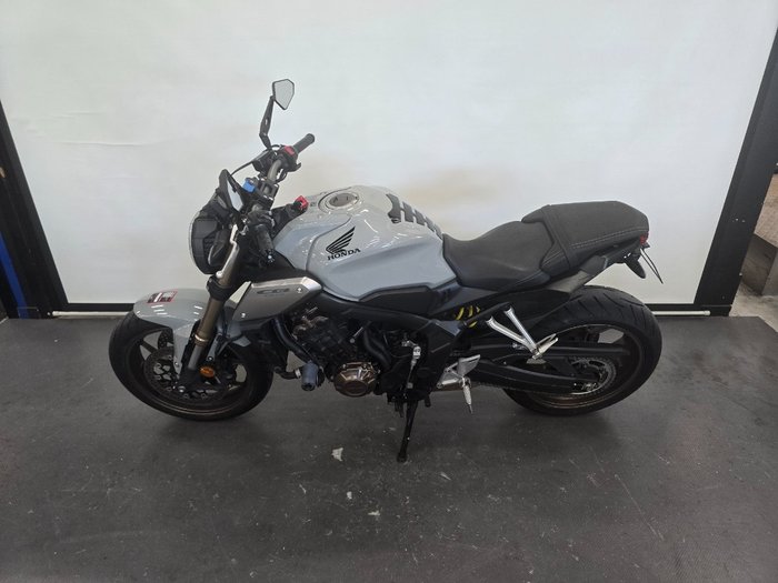 2021 Honda CB650R GREY