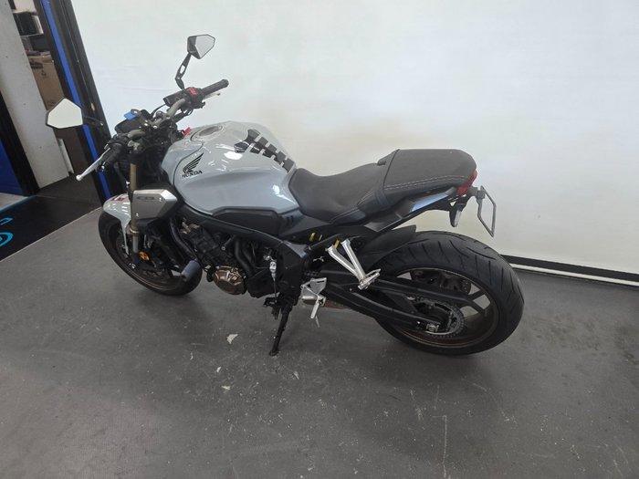 2021 Honda CB650R GREY