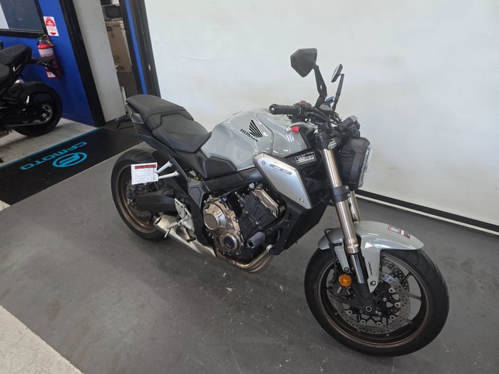2021 Honda CB650R GREY
