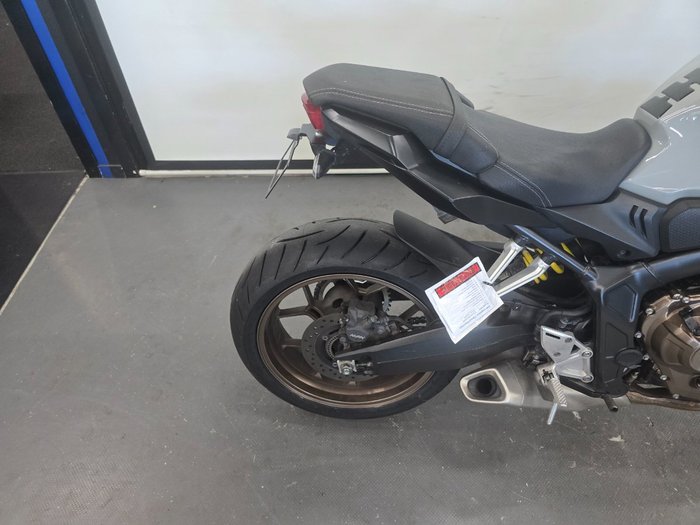 2021 Honda CB650R GREY