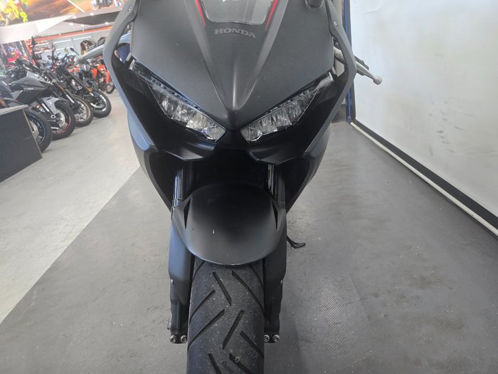 2017 Honda CBR1000RR (FIREBLADE) ABS Red