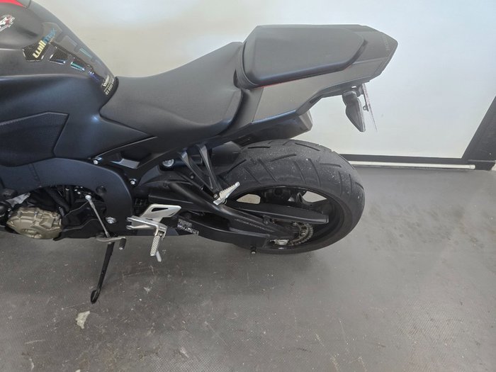 2017 Honda CBR1000RR (FIREBLADE) ABS Red