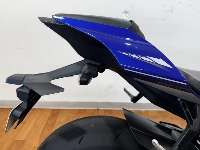 2015 Yamaha YZF-R1 BLUE