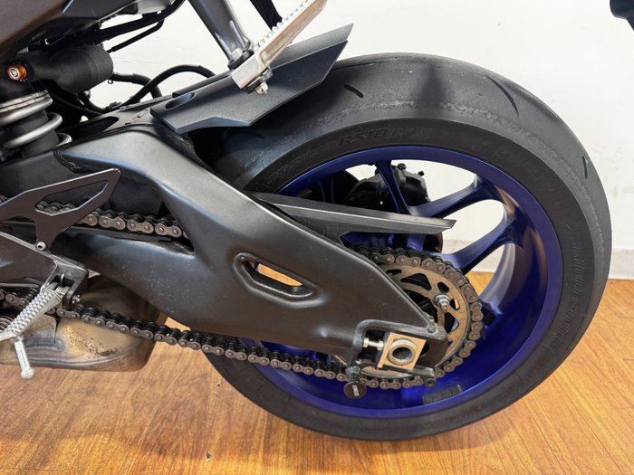 2015 Yamaha YZF-R1 BLUE
