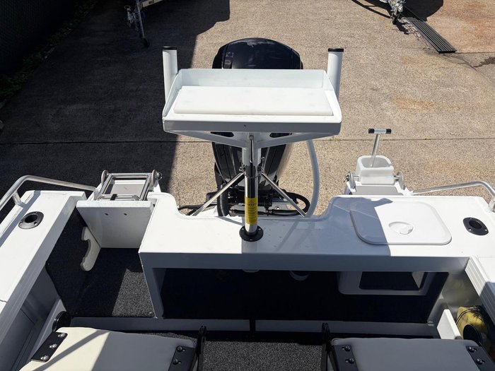 2026 QUINTREX 481 Top Ender Pro