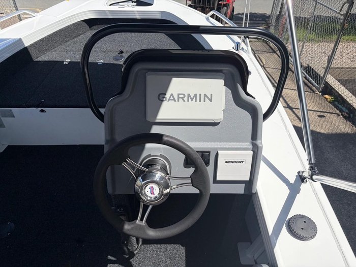 2026 QUINTREX 481 Top Ender Pro