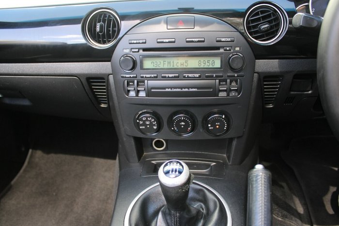 2005 Mazda MX-5