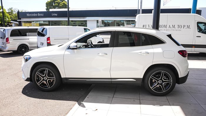 2025 Mercedes-Benz GLA-Class