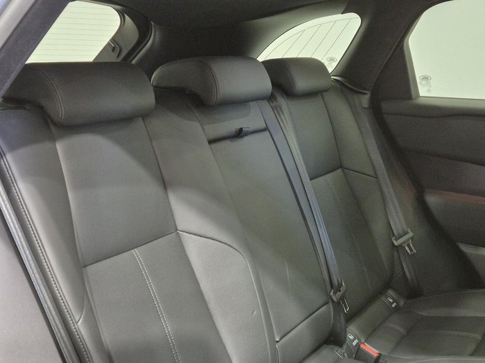 2025 Land Rover Range Rover Velar P250 Dynamic SE