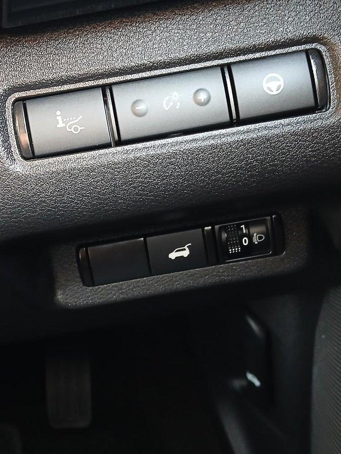 2024 Nissan Pathfinder ST-L