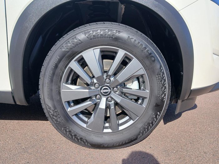 2024 Nissan Pathfinder ST-L