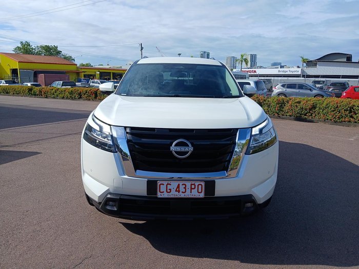 2024 Nissan Pathfinder ST-L