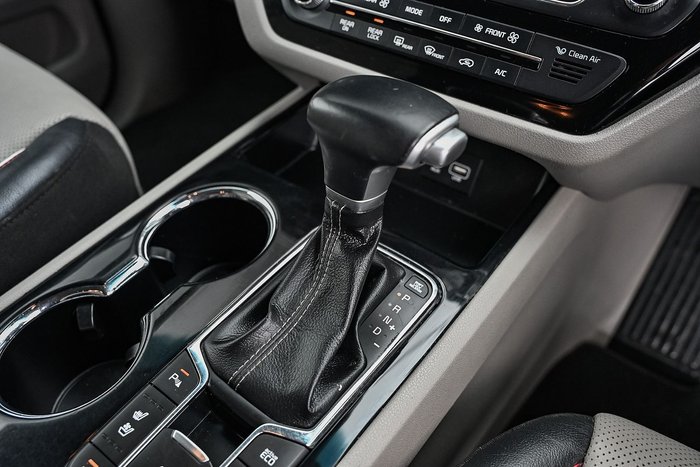 2019 Kia Carnival Platinum