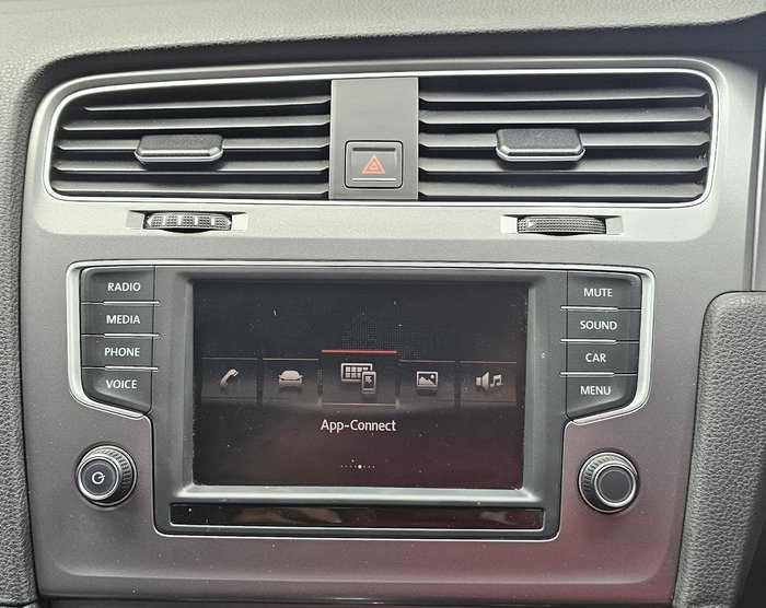 2016 Volkswagen Golf 92TSI Trendline 7 MY17 Reflex Silver